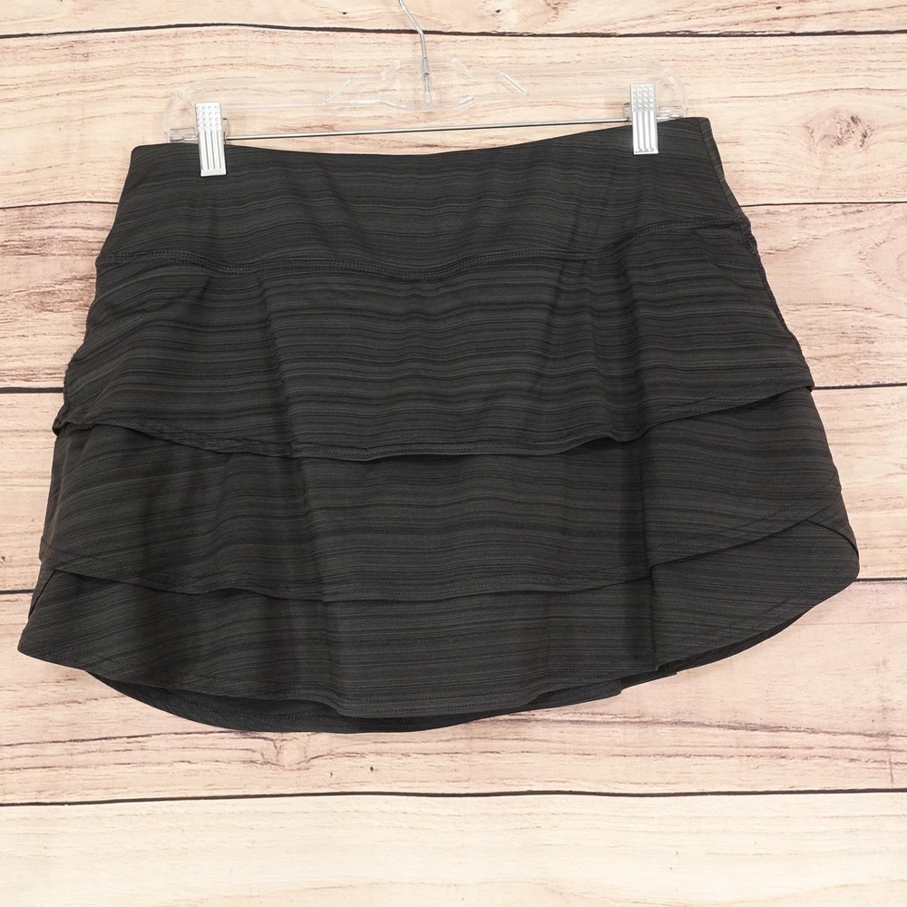 Athleta Skort Skirt Womens L Gray Striped Tiered Lined Shorts Zip Pocket